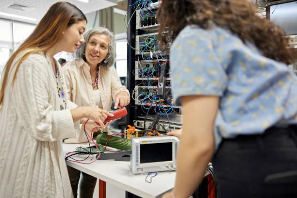 Ucompensar explicó cómo se ha transformado la educación para un mejor empleo